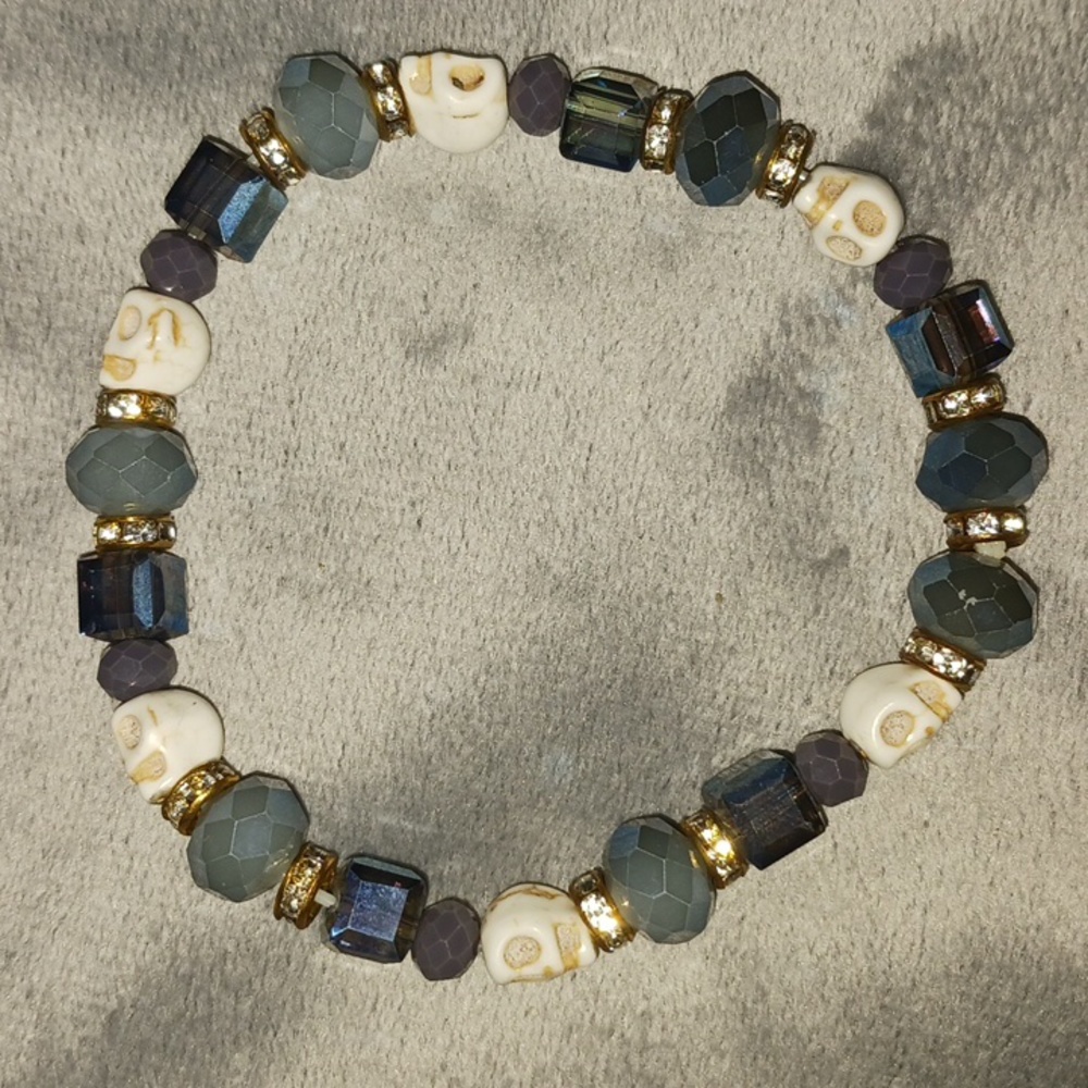 Skull bracelet